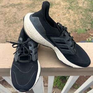 Women’s Adidas Ultaboost sneakers - size 11